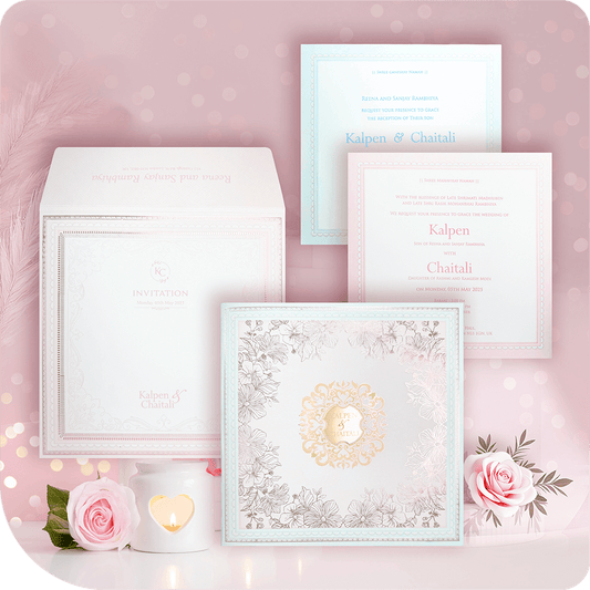 A luxurious wedding invitation with an acrylic centerpiece, crafted for couples who appreciate grandeur and style.